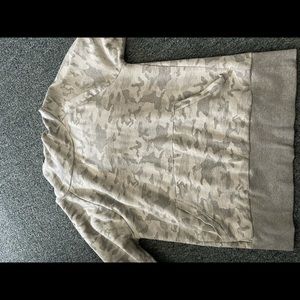 Camo sweatshirt